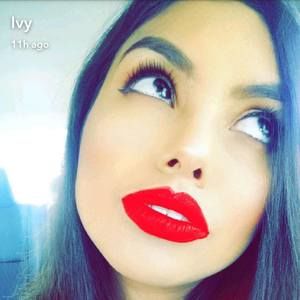 Meet your Posher, Ivette